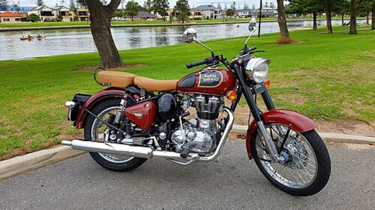 Royal Enfield Classic 350: 1.93 लाख की दमदार बाइक, जानें शानदार फीचर्स