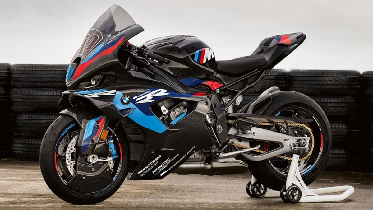 50 लाख की BMW M 1000 RR, 306 kmph की रफ्तार और 209 bhp की पावर के साथ लॉन्च