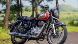 Royal Enfield Classic 350: लॉन्च हुई नए दमदार फीचर्स के साथ, जानिए कीमत और परफॉर्मेंस