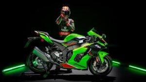 Kawasaki Ninja ZX-10R: लॉन्च हुई 16.79 लाख में, जानिए इसके दमदार फीचर्स और टॉप स्पीड