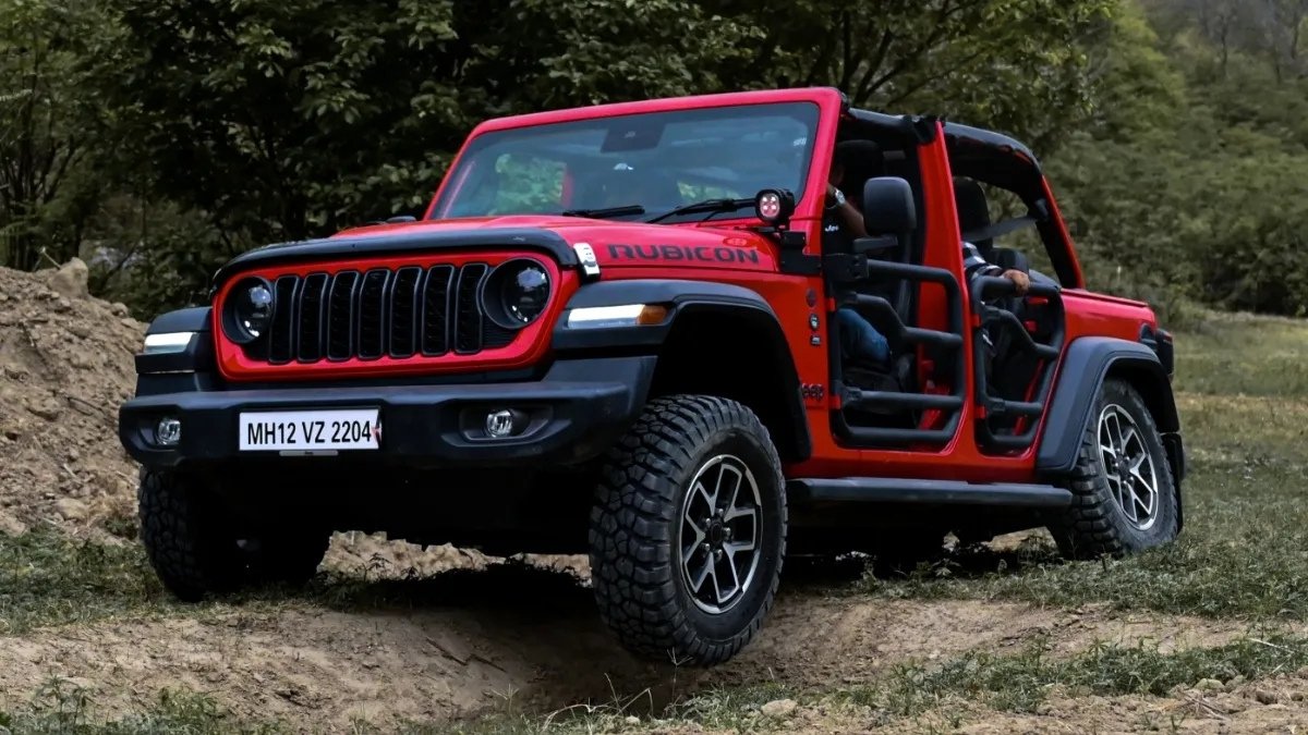 Jeep Wrangler: 62.65 लाख में मिले दमदार 1995cc इंजन, 268.2 bhp पावर और 4WD का एडवेंचर