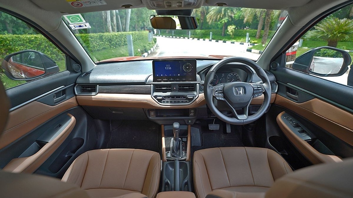 Honda Elevate: 11 लाख की शुरुआती कीमत में मिलें प्रीमियम फीचर्स और 16.92 kmpl का दमदार माइलेज