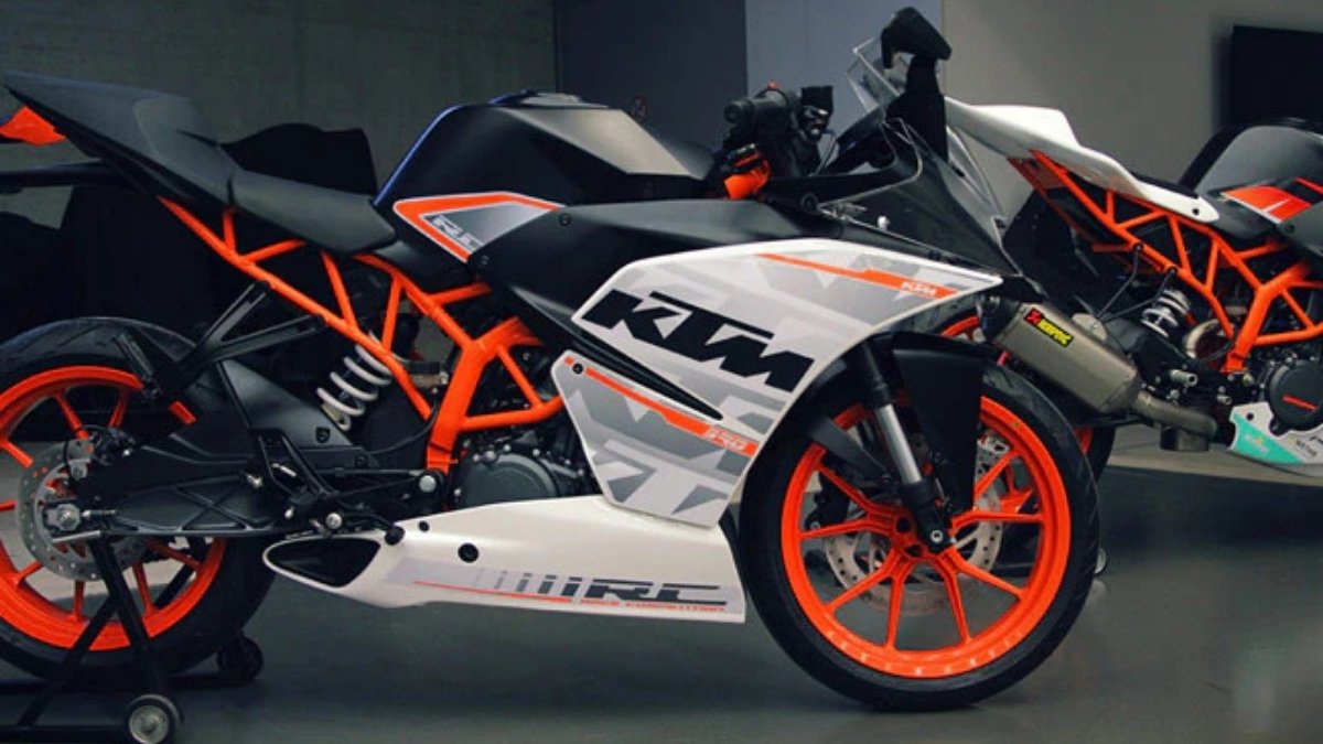 KTM RC 200: सिर्फ 2.18 लाख में मिलेगी 140kmph की रफ्तार और जबरदस्त पावर