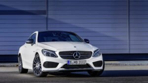 Mercedes-Benz AMG C43: इतनी कीमत में मिल रही लग्ज़री, स्पीड और सेफ्टी का कॉम्बो