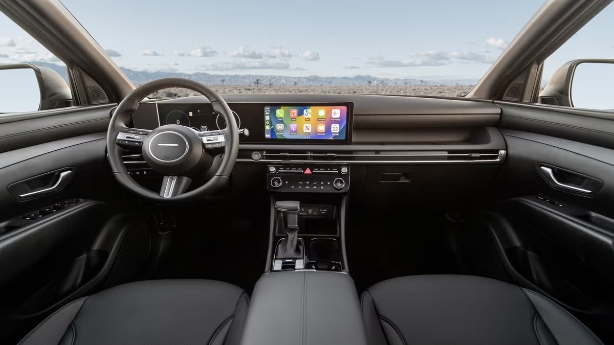 Hyundai Tucson 2025: 28.63 लाख की कीमत में मिले 183bhp पावर और 540 लीटर बूट स्पेस, जानिए शानदार फीचर्स