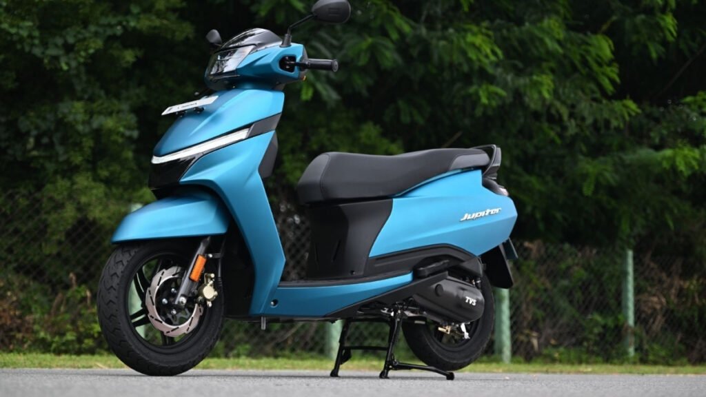 TVS Jupiter: स्कूटर सिर्फ 75,000 में जबरदस्त माइलेज, LED लाइट्स और USB चार्जिंग की सुविधा