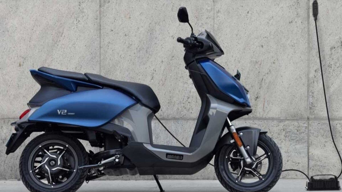 VIDA V2 Electric Scooter: दमदार फीचर्स, सिर्फ 97,800 में जानिए क्या है खास इसमें