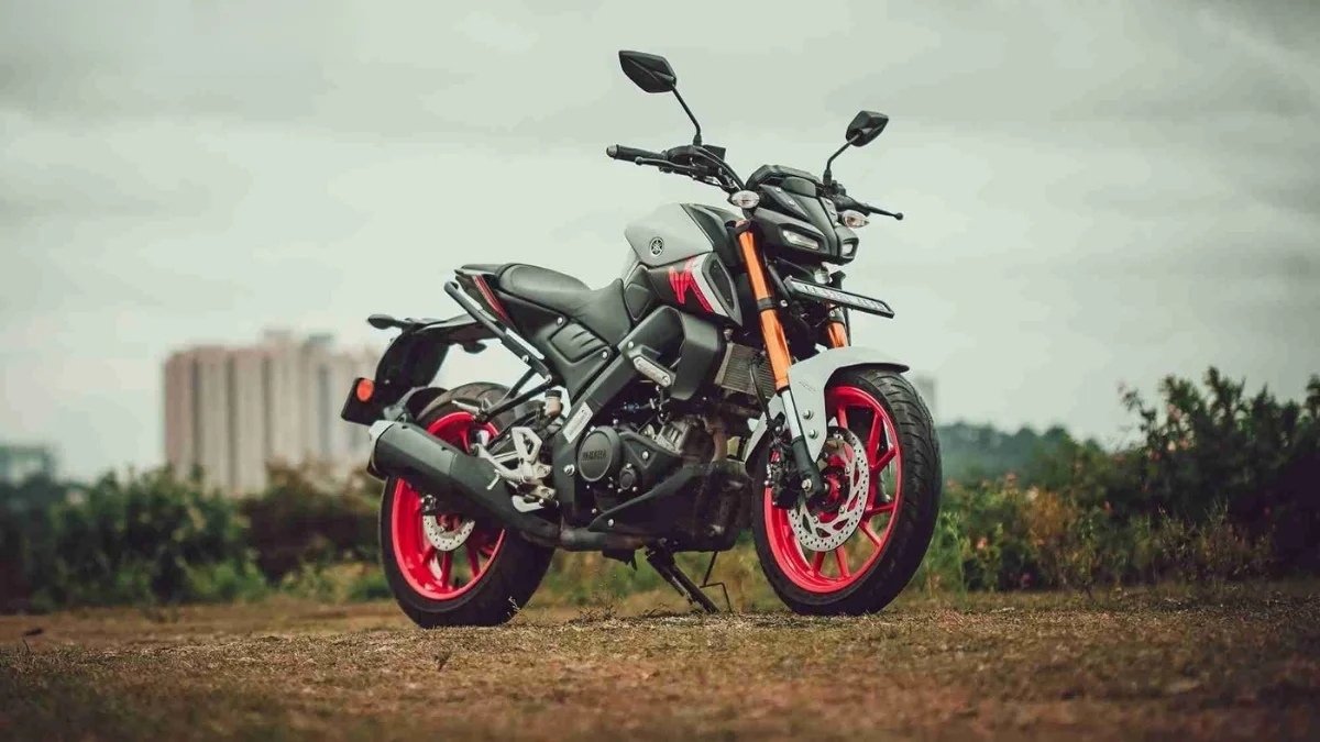 1.68 लाख में लॉन्च हुई Yamaha MT 15 V2 मिलेंगे LED लाइट्स, डिजिटल डिस्प्ले और ट्रैक्शन कंट्रोल
