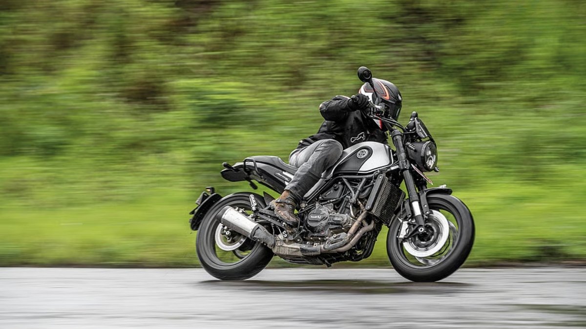 Benelli Leoncino 500 लॉन्च हुई ₹5.59 लाख में: दमदार 500cc इंजन और शानदार फीचर्स के साथ