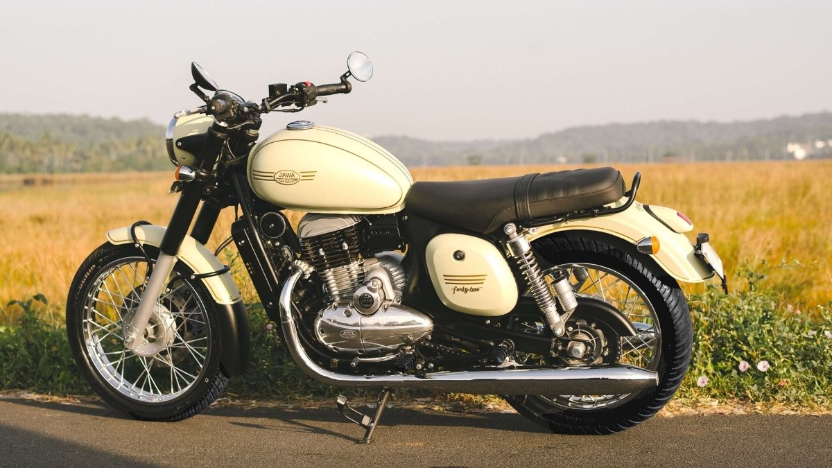 Jawa 42: सिर्फ 1.98 लाख में दमदार 294cc इंजन और क्लासिक लुक वाली बाइक