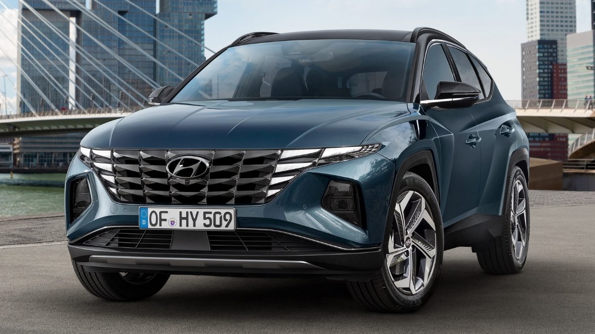 Hyundai Tucson 2025: 28.63 लाख की कीमत में मिले 183bhp पावर और 540 लीटर बूट स्पेस, जानिए शानदार फीचर्स