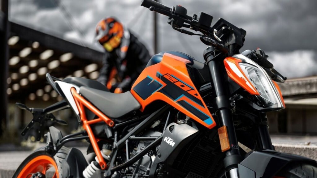 1.97 लाख में आएगी KTM 200 Duke जबरदस्त पावर, 140 kmph स्पीड और TFT डिस्प्ले के साथ
