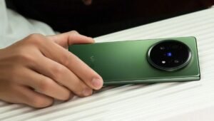 Vivo X Fold5: 8K कैमरा, Snapdragon 8 Gen 3 और 6000mAh बैटरी के साथ धमाकेदार एंट्री जानिए कीमत और फीचर्स