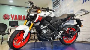 Yamaha MT 15 V2: जानिए कीमत, 155cc पावरफुल इंजन और एडवांस फीचर्स