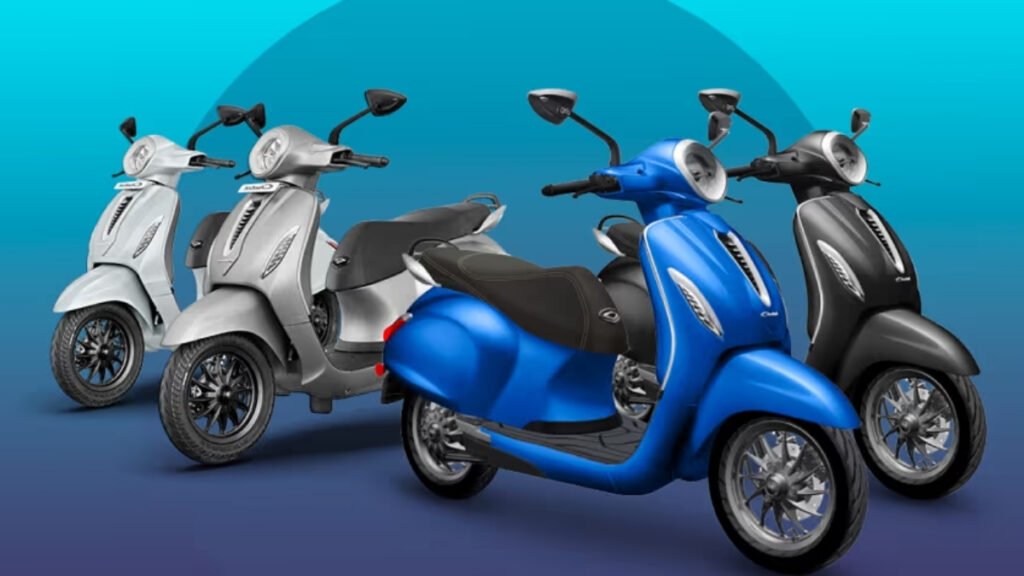 Bajaj Chetak: सिर्फ 1.15 लाख में मिले 3.1kW पावर और 62kmph टॉप स्पीड वाला इलेक्ट्रिक स्कूटर