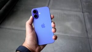 iPhone 16 पर धमाकेदार ऑफर: ₹10,000 की कटौती और जबरदस्त एक्सचेंज डील, मौका मत गंवाइए