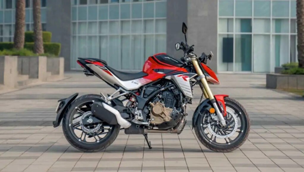Hero Xtreme 250R: 250cc इंजन और स्टाइलिश लुक, कीमत और खूबियाँ जानें