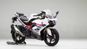 BMW G310 RR: कीमत 3 लाख से कम में, मिलती है 160 kmph टॉप स्पीड और 33.5 bhp पॉवर