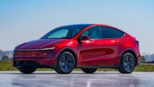 Tesla Model Y: 70 लाख की कीमत में 295bhp पावर और 15.4-इंच टचस्क्रीन का मज़ा