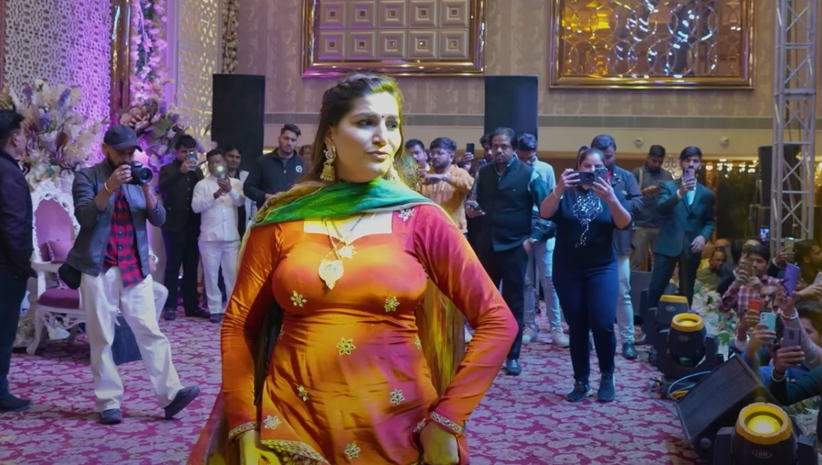 Haryanvi Song: Sapna Chaudhary, का जबरदस्त डांस 'जले' गाने पर मचा रहा है धमाल