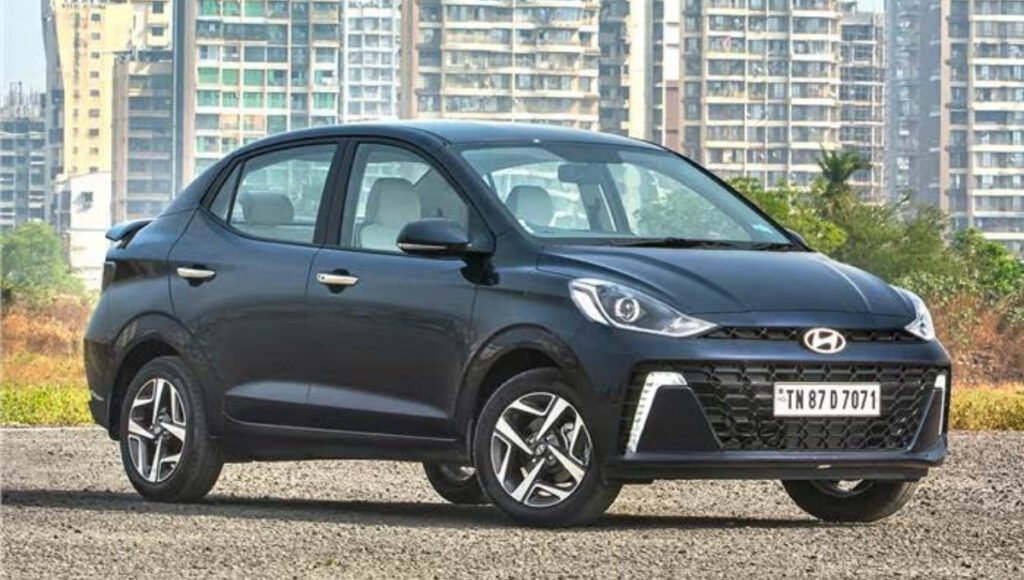 6.44 लाख की Hyundai Aura: 22 km/kg माइलेज और लग्ज़री फीचर्स से भरपूर