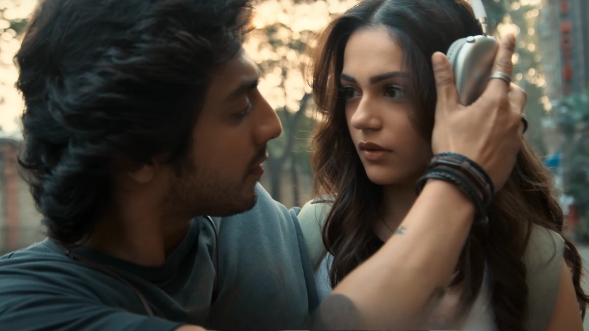 Saiyaara, ने 10 मिलियन व्यूज़ पार किए मोहब्बत की इस धुन ने सबका दिल छू लिया