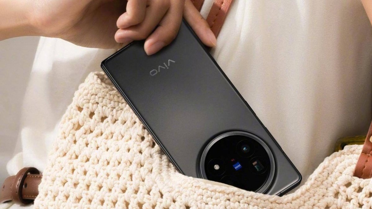 8K वीडियो से 6000mAh बैटरी तक, Vivo X Fold5 के फीचर्स और प्राइस डिटेल्स