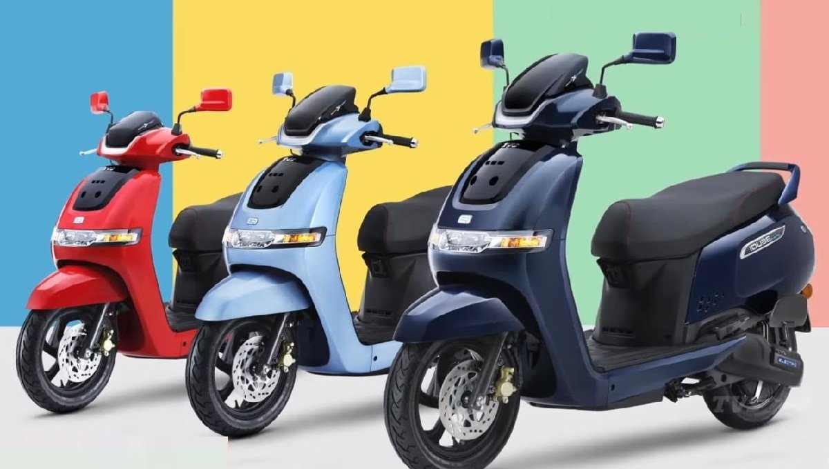 1.47 लाख में TVS iQube: 5 घंटे में फुल चार्ज, 30L स्टोरेज और स्मार्ट कनेक्टिविटी