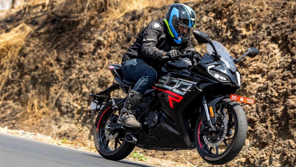 Keeway K300 R: 2.65 लाख में मिले दमदार 292cc इंजन और 150kmph की रफ्तार