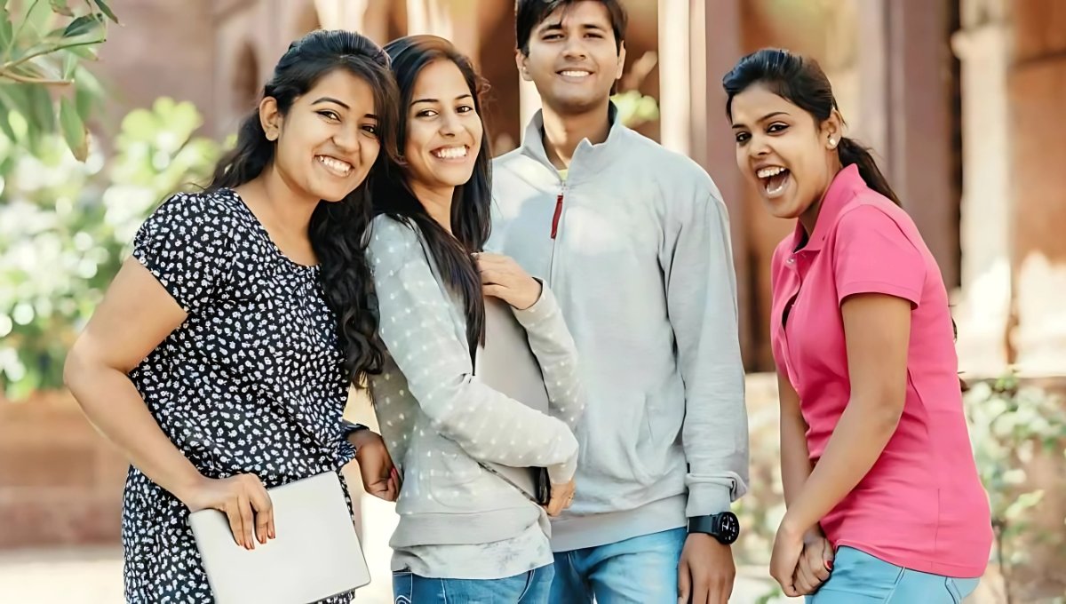 आर्थिक तंगी से जूझते होनहार बच्चों के सपनों को पंख दे रही है PM Yashasvi Scholarship Yojana