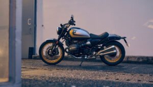 BMW R 12: 1170cc पावर, सेफ्टी फीचर्स और ₹20.90 लाख की कीमत में दमदार एंट्री