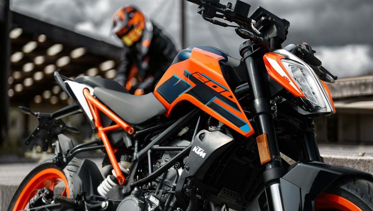 KTM 200 Duke: में 199.5cc पावर और 2 साल की वारंटी, कीमत 1.96 लाख से शुरू
