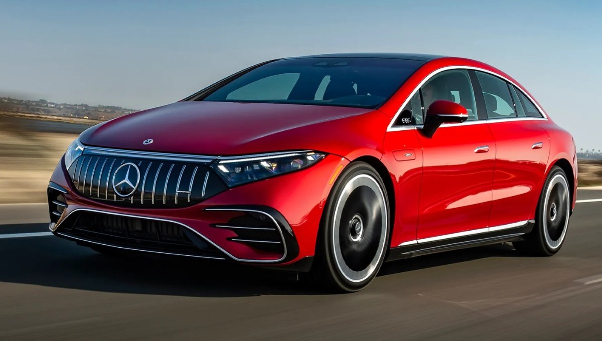 2.45 करोड़ की Mercedes AMG EQS आई भारत में 9 एयरबैग्स, 360 कैमरा और 526KM रेंज