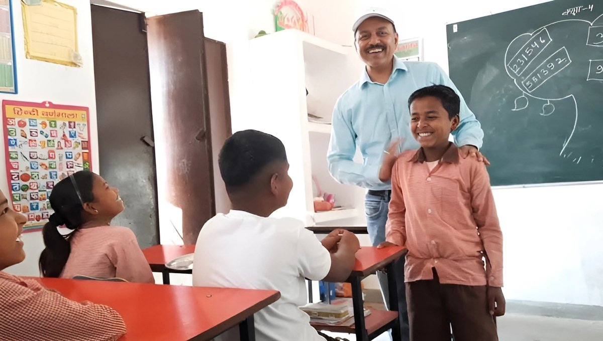 आर्थिक तंगी से जूझते होनहार बच्चों के सपनों को पंख दे रही है PM Yashasvi Scholarship Yojana