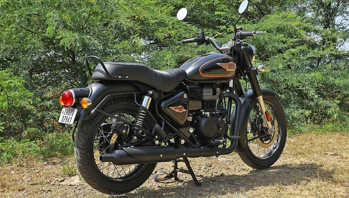 Royal Enfield Bullet 350: 1.73 लाख में मिल रही 349cc की जबरदस्त ताकत