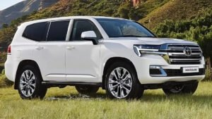 Toyota Land Cruiser 300: 304 BHP ताकत, 2.10 करोड़ की कीमत, लक्ज़री और सेफ्टी में नंबर वन SUV