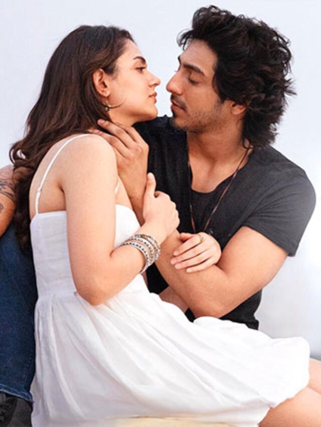 Saiyaara-Title-track-out