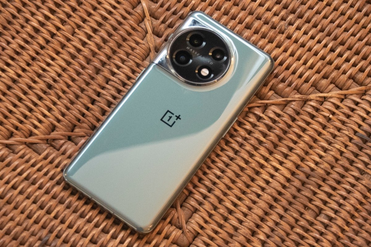 OnePlus 11: ₹39,999 में OnePlus का 8K वीडियो वाला स्मार्टफोन 100W चार्जिंग और Snapdragon 8 Gen 2 के साथ