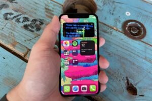 iPhone 12 Mini: सिर्फ 12,600 में जेब में फ्लैगशिप, हाथ में स्टाइल