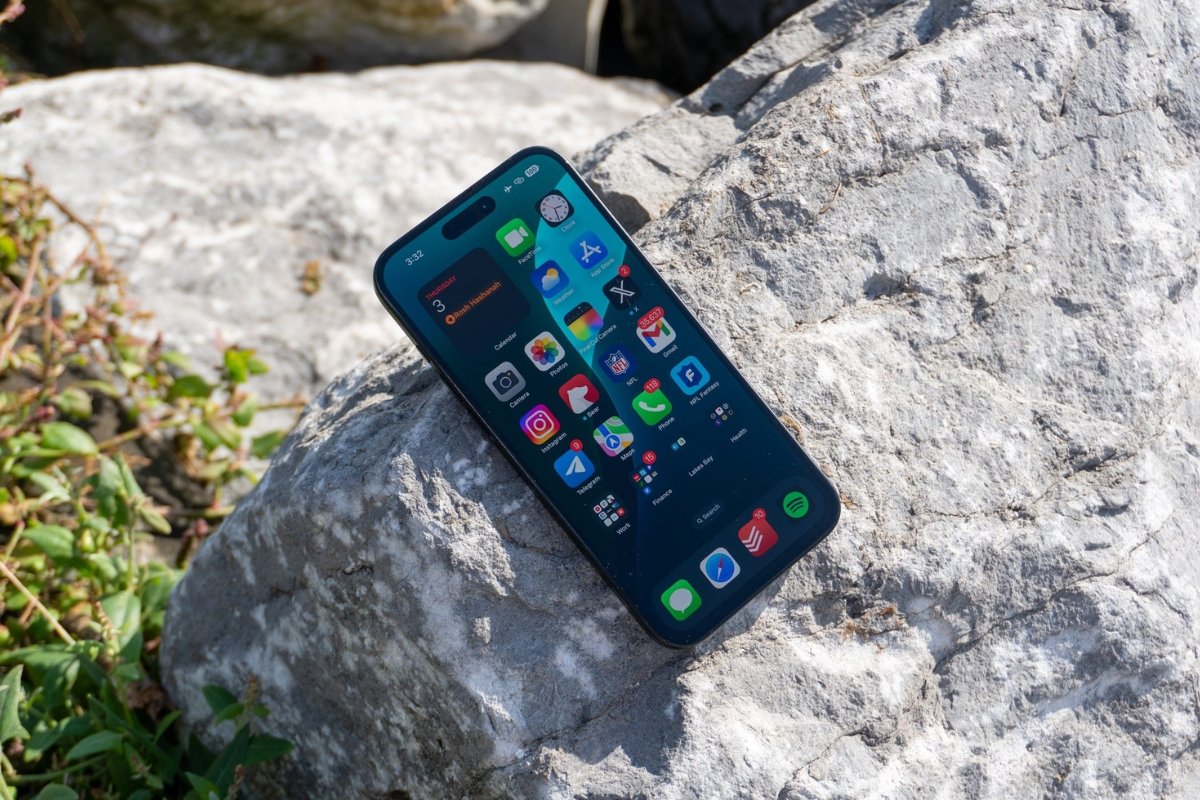 diksha - 2025-07-15T031858.310 iPhone 16 Plus: सिर्फ 58,000 में आएगा प्रीमियम लुक और 48MP कैमरा का जादू