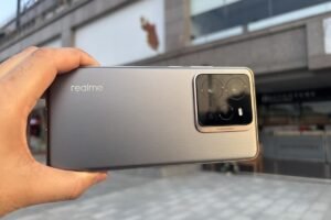 Realme GT 7 Pro: 42,998 में जबरदस्त 7000mAh बैटरी और 8K रिकॉर्डिंग वाला पावरहाउस फोन