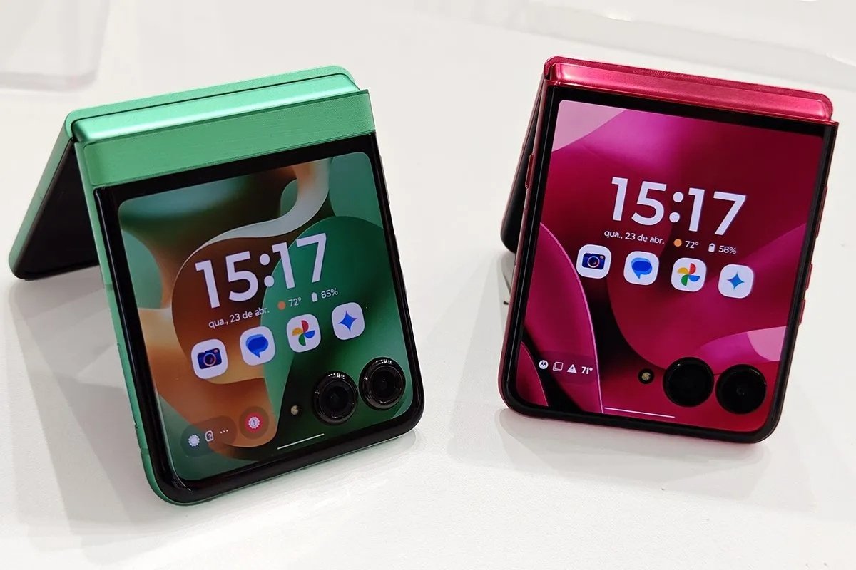 Motorola Razr 60: 50,900 में मिल रहा है फोल्डेबल स्टाइल और दमदार परफॉर्मेंस 2025 का बेस्ट स्मार्टफोन