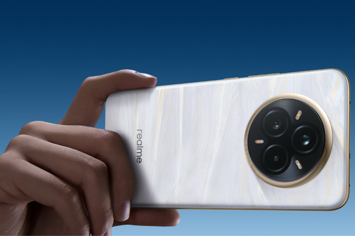 Realme 14 Pro Max: सिर्फ 34,999 में मिलेगा 7000mAh बैटरी और 50MP कैमरा वाला धांसू फोन