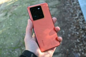 Realme GT 7 Pro: 42,998 में 8K कैमरा, 7000mAh बैटरी और सुपरफास्ट 120W चार्जिंग वाला पावरहाउस