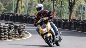 84,636 में पाएं TVS Ntorq 125 के पावरफुल फीचर्स और स्टाइलिश डिज़ाइन का मज़ा