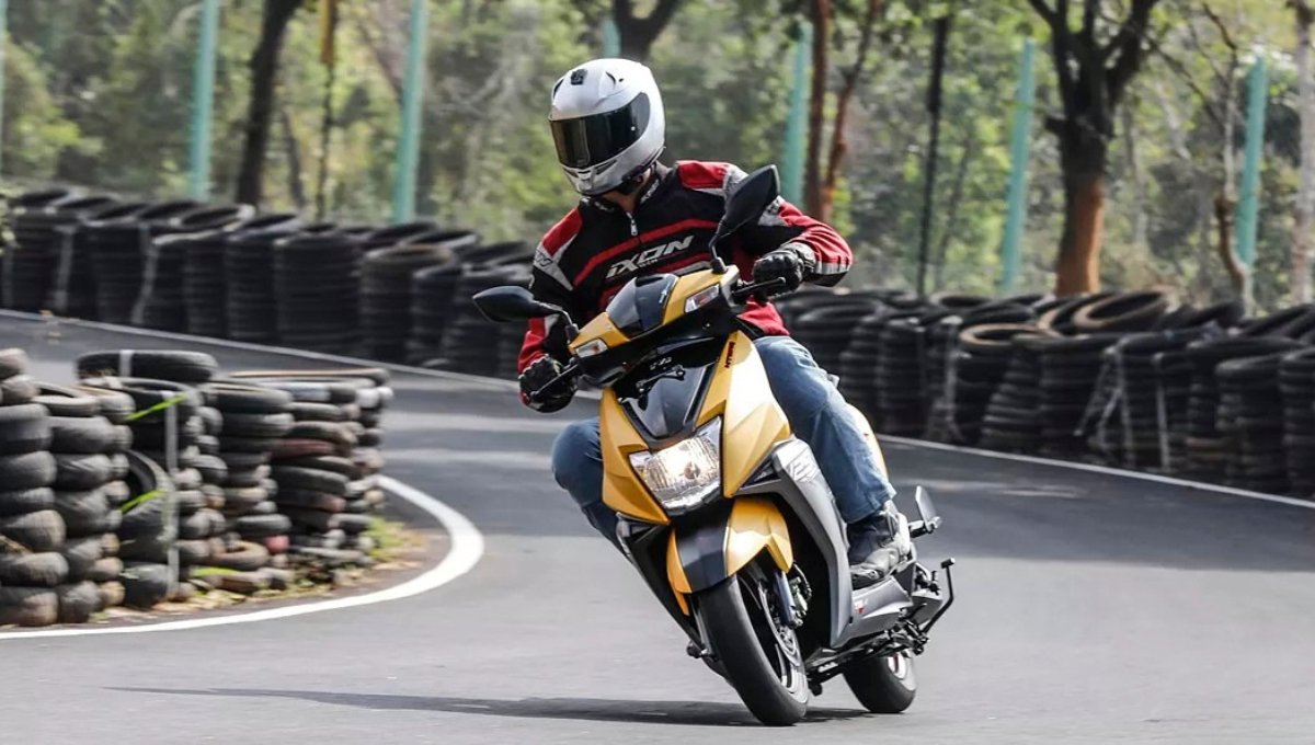 84,636 में पाएं TVS Ntorq 125 के पावरफुल फीचर्स और स्टाइलिश डिज़ाइन का मज़ा