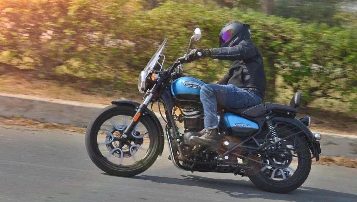Royal Enfield Meteor 350: 2 लाख में रॉयल सफर का अनुभव, मिलेंगे स्मार्ट फीचर्स और दमदार सस्पेंशन