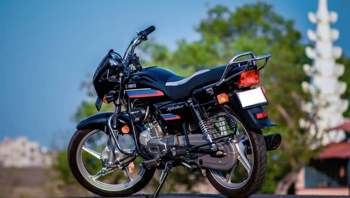 Top 7 Bikes July 2025: Hero Splendor और HF Deluxe ने तोड़े सेल्स रिकॉर्ड