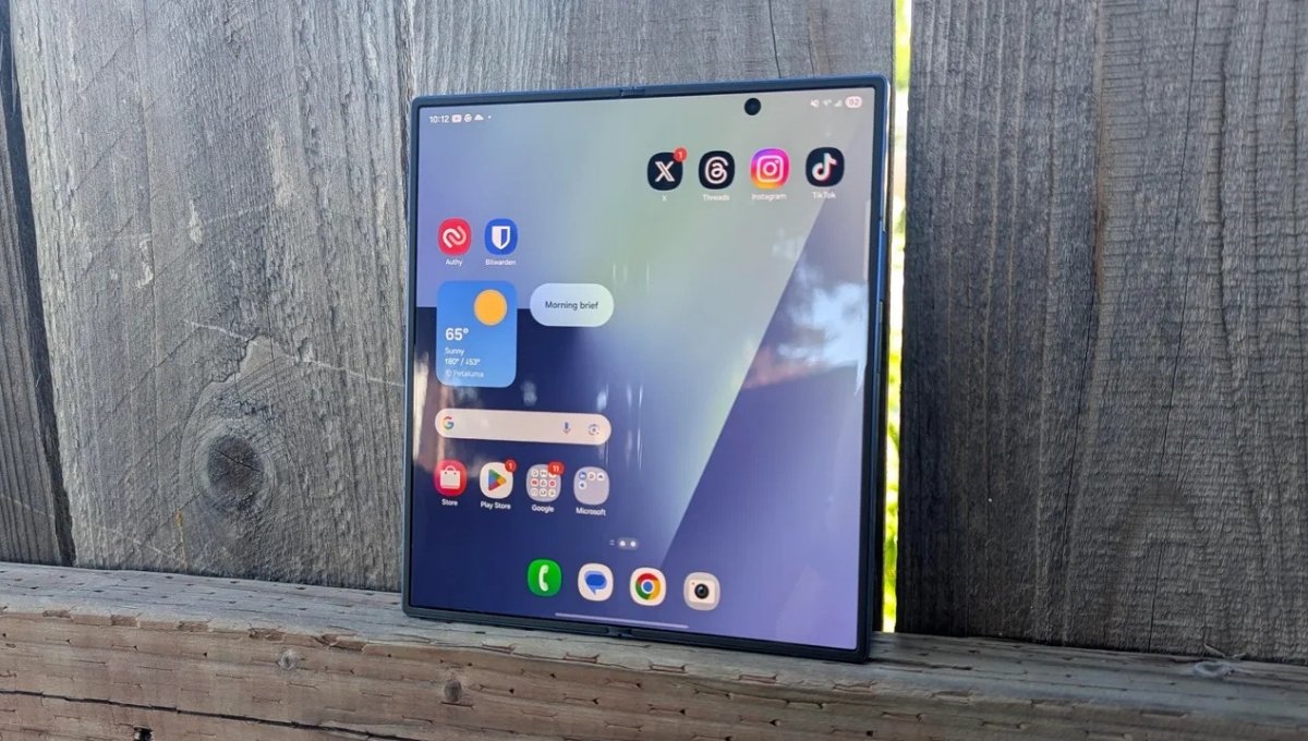 Samsung Galaxy Z Fold 7: 1,58,999 में आया फ्यूचर का फोल्डेबल स्मार्टफोन, 200MP कैमरा और Snapdragon 8 Elite पावर