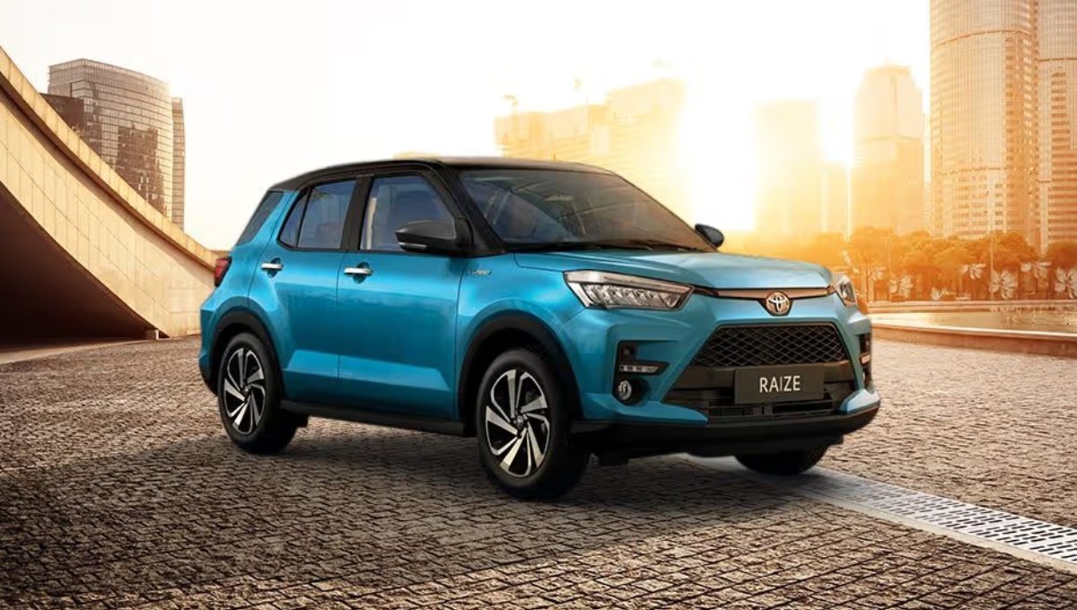 Toyota Raize 2025: 1.0L टर्बो-पेट्रोल, 18-20 km/l माइलेज और ₹12.5 लाख कीमत वाली परफेक्ट कॉम्पैक्ट SUV
